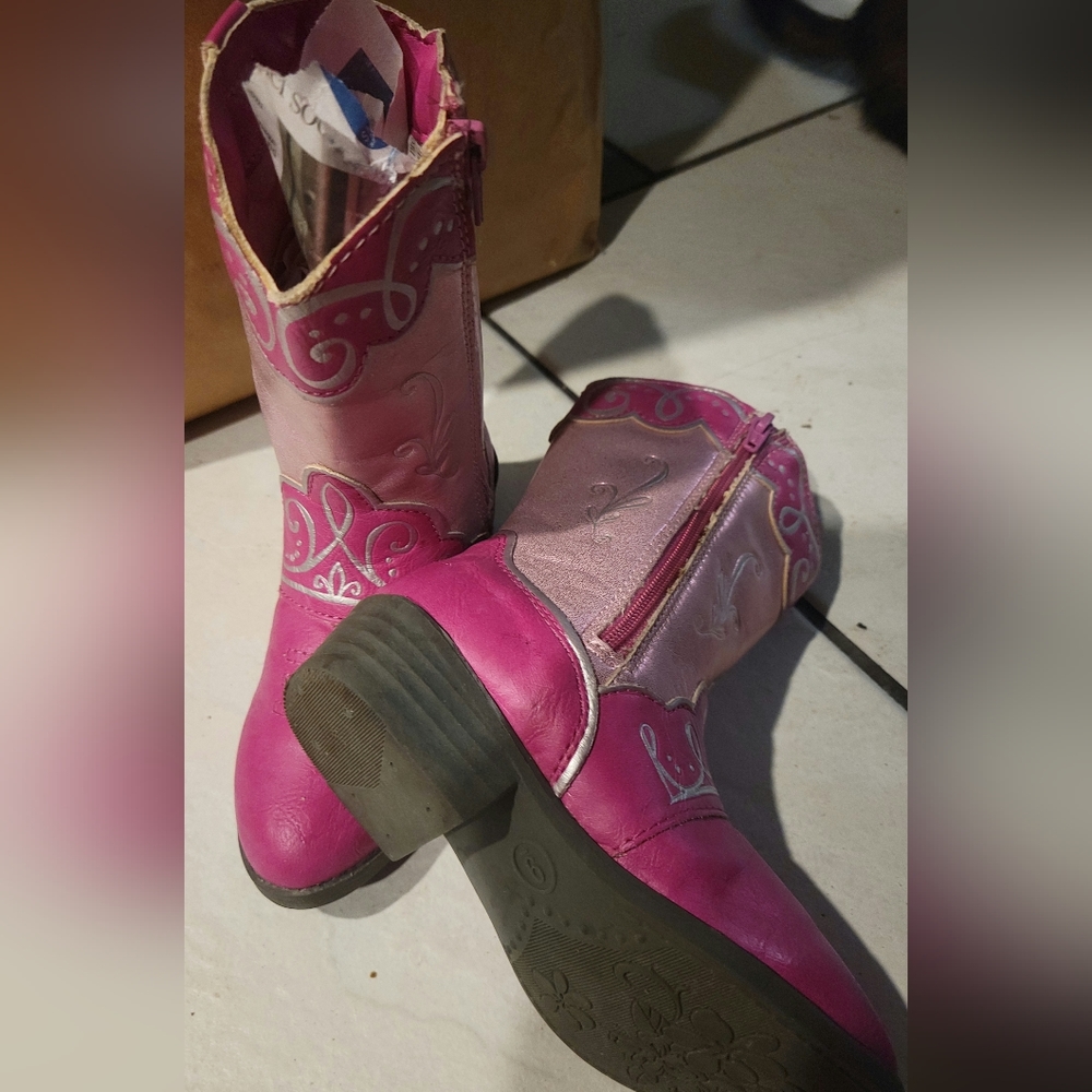 Young Girls Disney Princess sz. 9 Cowboy Boots, used